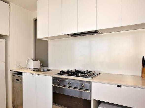 Astra Apartments Melbourne Luaran gambar